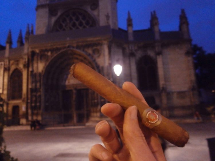Ramón Allones Gigantes with an inch smoked, and a church
