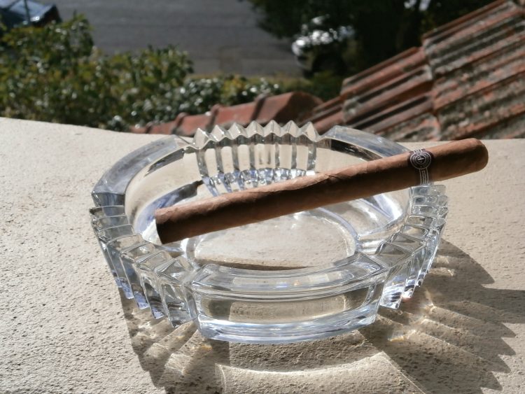 Montecristo Double Corona Réplica de Humidor Antiguo unlit
