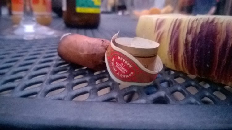 Romeo y Julieta Hermosos No. 3 510 Aniversario Humidor nub