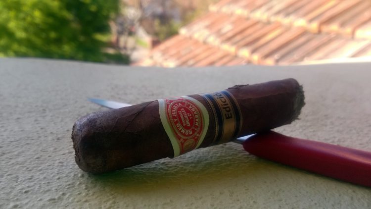 Romeo y Julieta Exhibición No.2 Edición Limitada 2000 final third