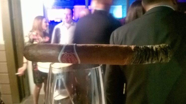 Romeo y Julieta Mille Fleurs an inch smoked