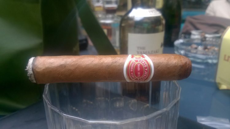 Romeo y Julieta Petit Coronas a quarter smoked