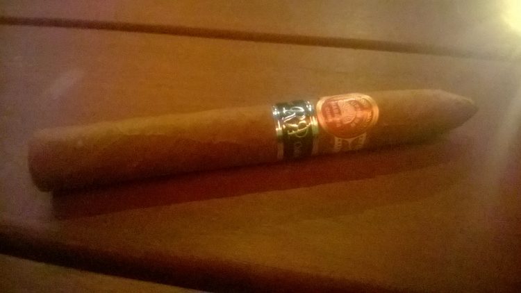 H. Upmann No. 2 Reserva Cosecha 2010 unlit