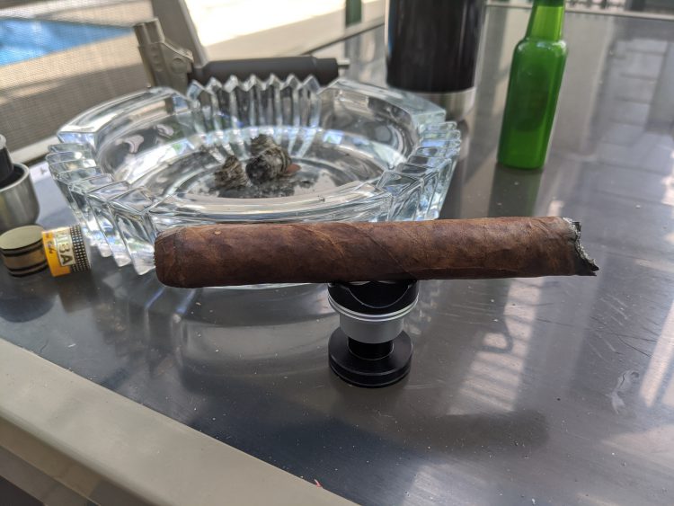 Cohiba Double Coronas Edición Limitada 2003 partially burnt.