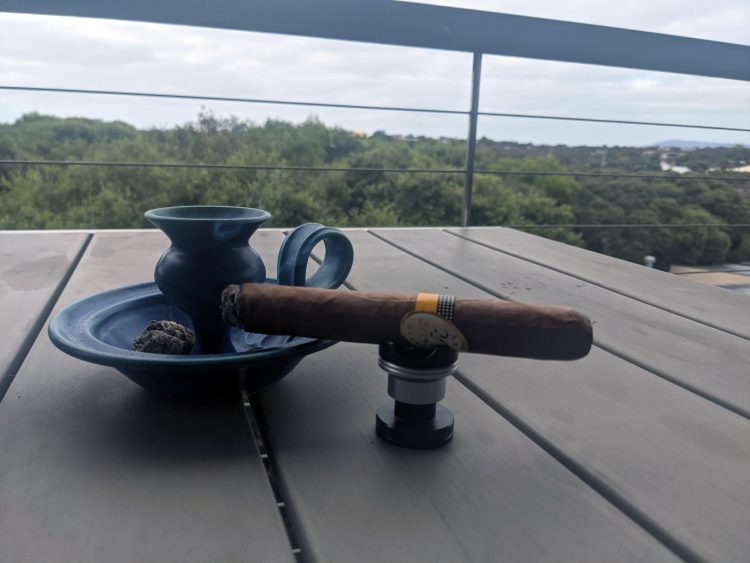 Cohiba Robusto Especial 30 Aniversario Humidor partially burnt